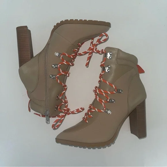 Steve Madden Kare Lace-Up Boot In Sand Multi Color - New In Box - Reemoly